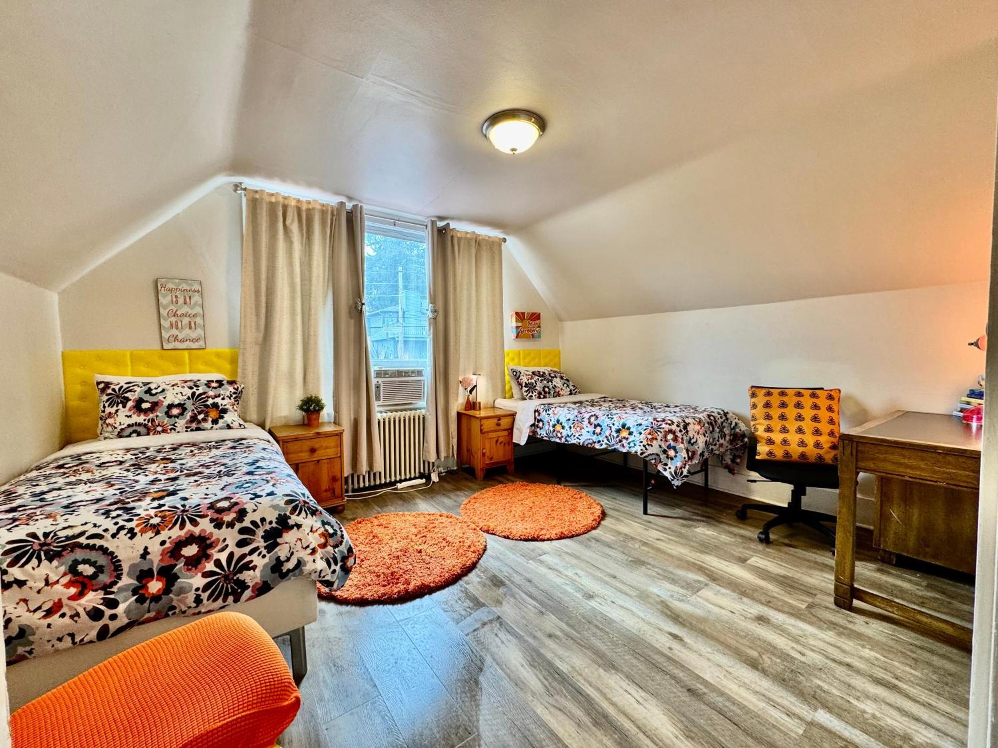 Private Room With Two Twin Beds Air Conditioning And Shared Bathrooms Located Near Seatac Airport And Downtown Seattle Exterior foto