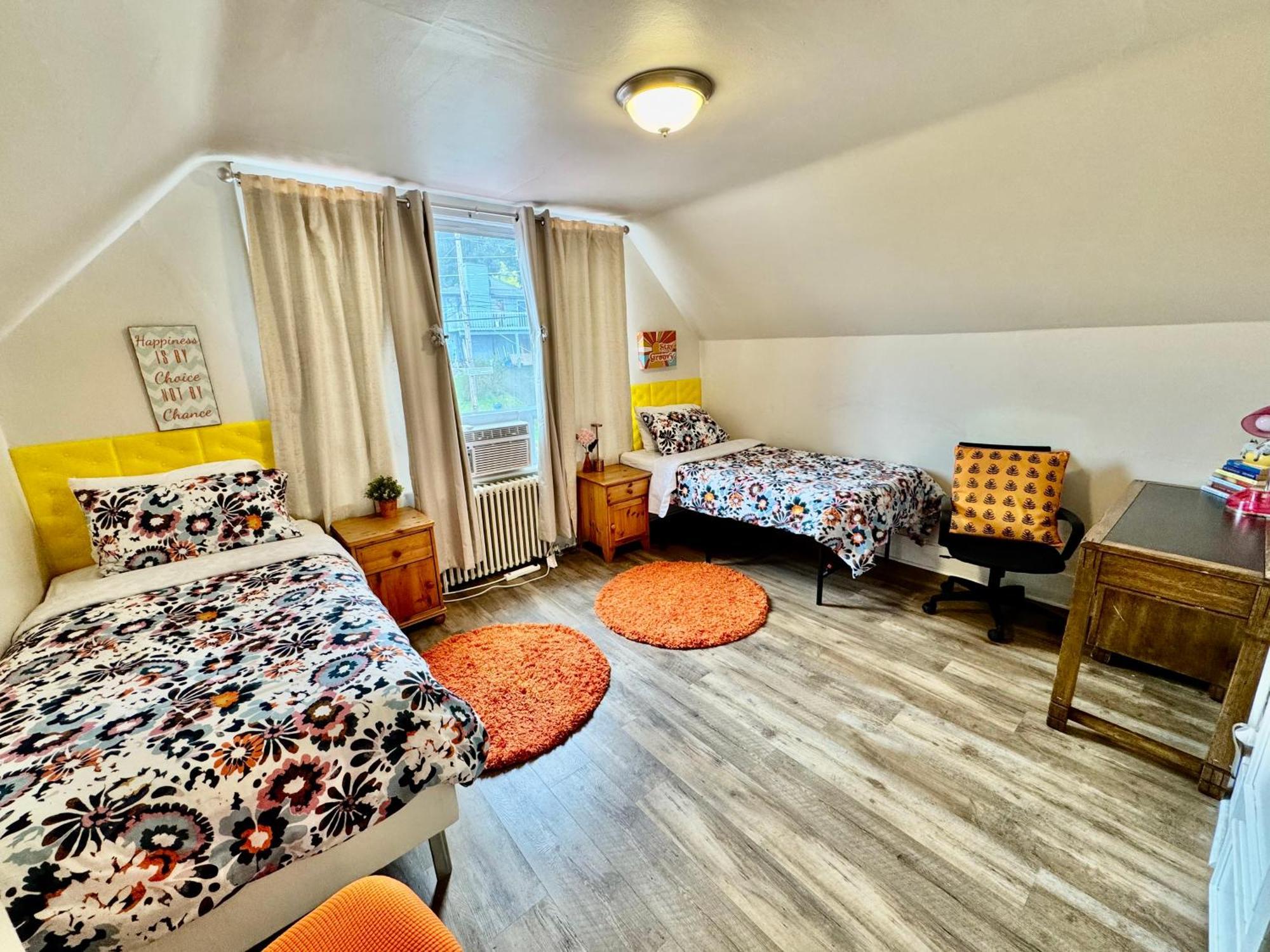 Private Room With Two Twin Beds Air Conditioning And Shared Bathrooms Located Near Seatac Airport And Downtown Seattle Exterior foto